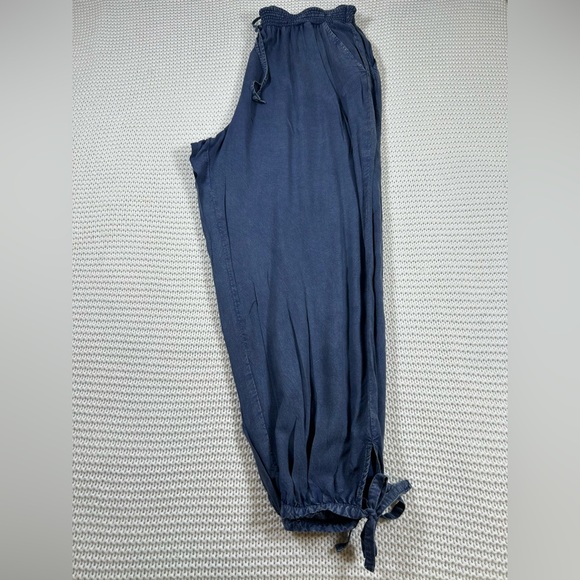 Pants - Casual Blue Pull-On, Elastic Waist, Ankle Tie Pants. Rayon. Size 2X.